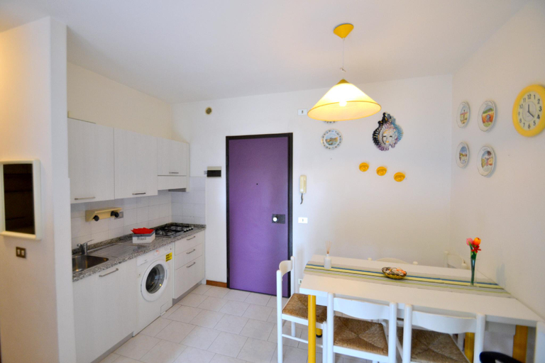 Others 5, Beachfront cozy flat 1-bedroom with balcony, Venezia