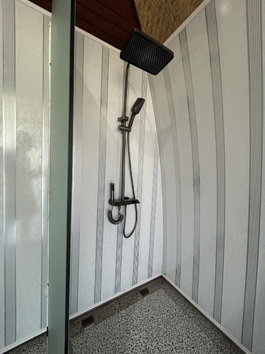 Bathroom 7