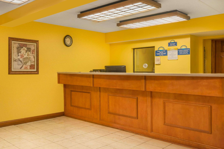 Public Area, Days Inn by Wyndham Columbus Fairgrounds, Franklin