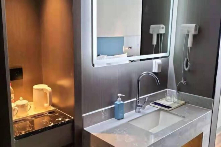 Bathroom 5, Ginza Hemei Hotel, Tai'an