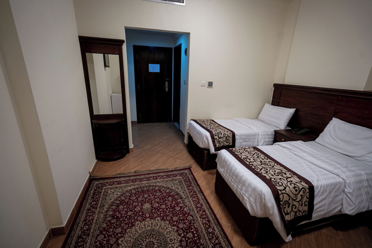 Bedroom 5, Qasr Alazizia Hotel, Makkah