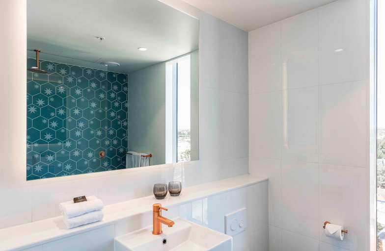 Bathroom 9
