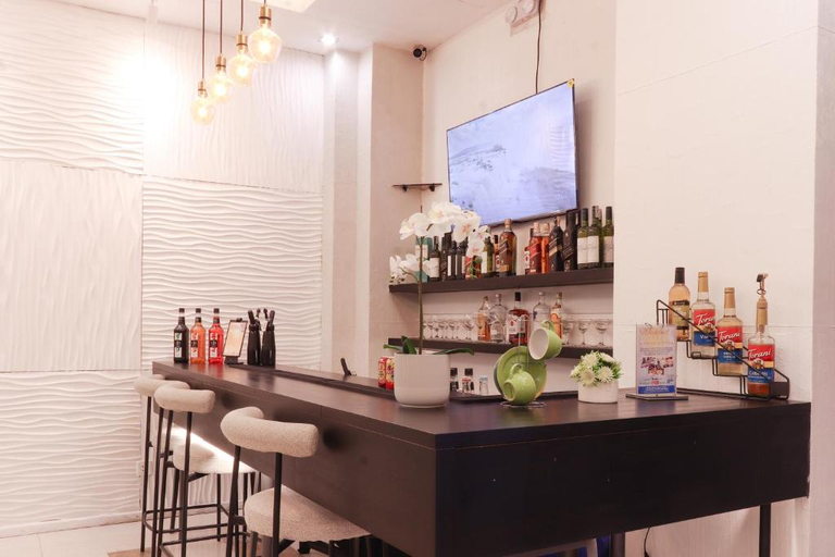 Food & Drinks 5, Dreamworld North Edsa, Quezon City