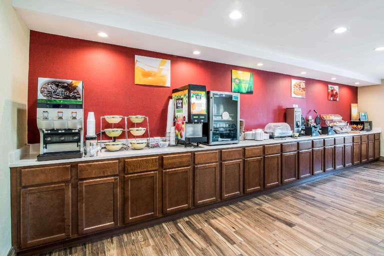Food & Drinks 5, Quality Inn Loudon-Concord, Merrimack