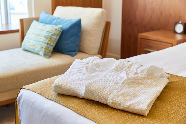 Bedroom 3, InterContinental Hotels TOKYO BAY by IHG, Minato
