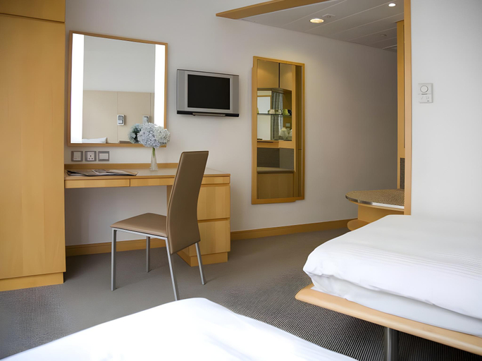 Bedroom 13