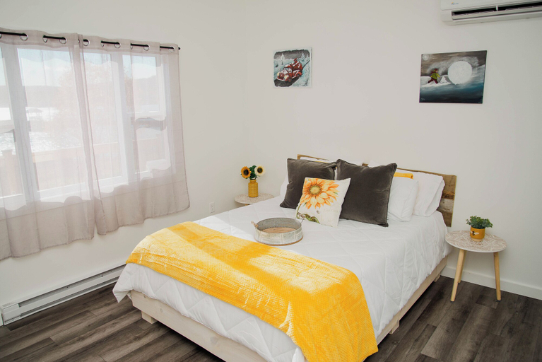 Bedroom 3, Blanches Hideaway, Division No. 8