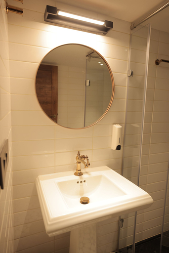 Bathroom 3, PRASANTHI HOTEL, Kollam