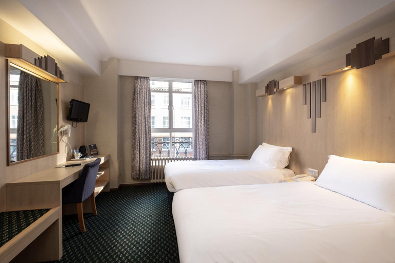 Bedroom 3, Tavistock Hotel, London