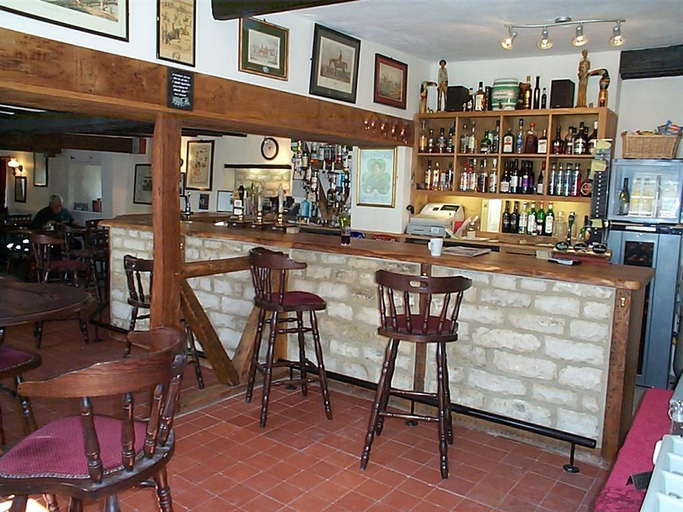 Others 2, The Fox and Hounds, Oxfordshire