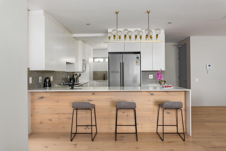 Room 3, Modern 2bed Apt in Green Point Cape Town Nobelium, City of Cape Town