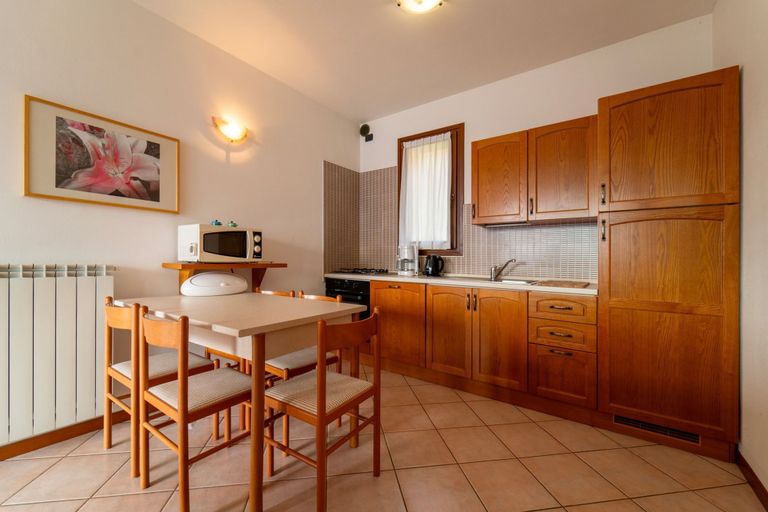 Room 3, Willow Apartment With Lakeview by Wonderful Italy, Como