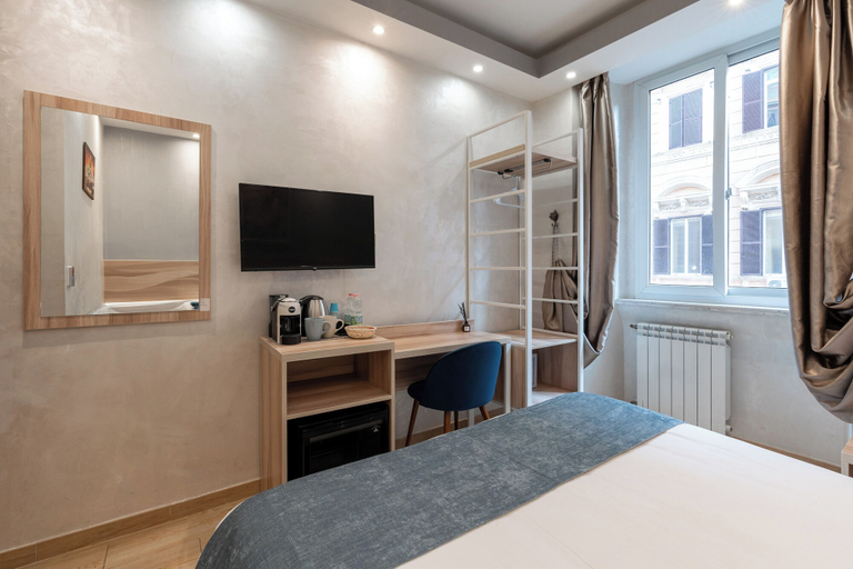 Bedroom 3, Leone d'Oro Guesthouse, Rome