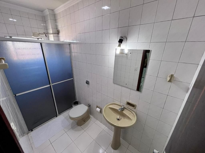 Bathroom 4, Hotel Parati Arapongas, Arapongas