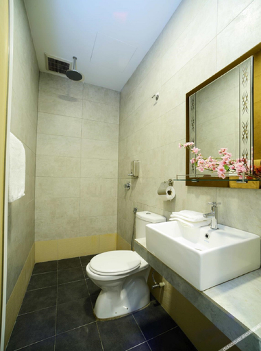 Bathroom 3, Casa Hotel Near KLIA 1, Sepang
