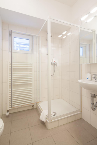 Bathroom 5, Hotel Herzog, Düsseldorf