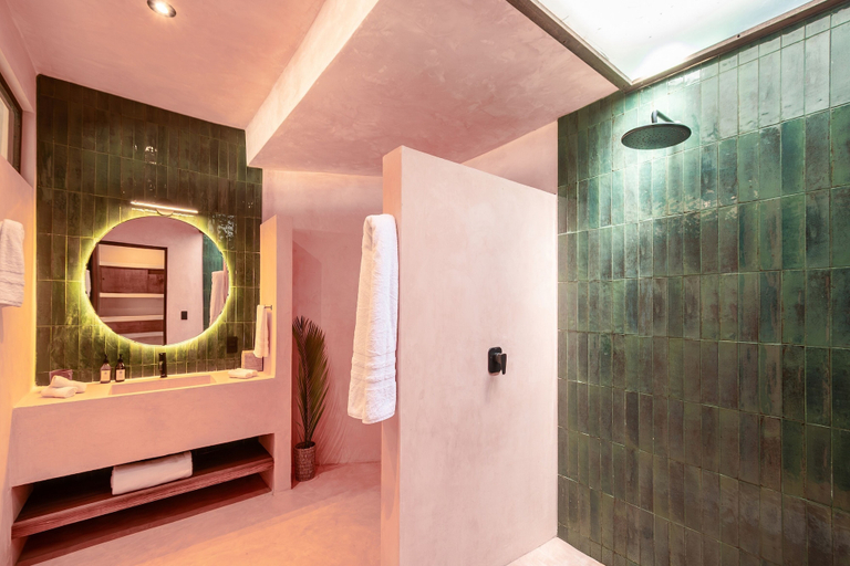 Bathroom 5, Casa Yati, Dist. Pochutla