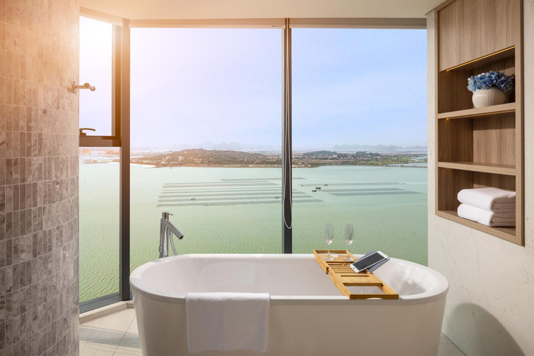 Bathroom 5, A La Carte Ha Long Bay Managed by TASECO, Hạ Long