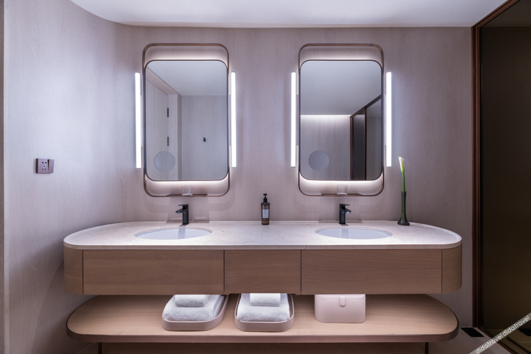 Bathroom 3, Crystal Orange Hotel Haimen Wenfeng Great World, Nantong