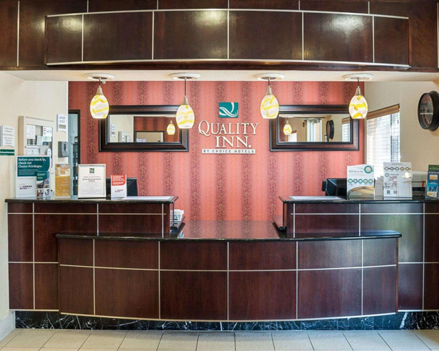 Public Area 2, Quality Inn Brooklyn Center, Hennepin
