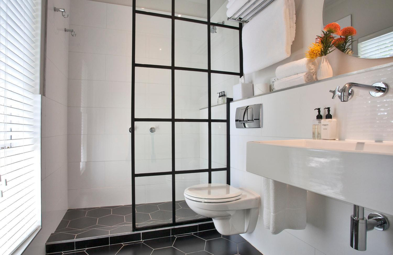 Bathroom 4, Sugarbird Manor, Cape Winelands
