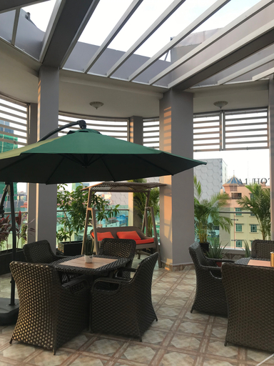 Food & Drinks 4, Teng XI Hotel, Phnom Penh