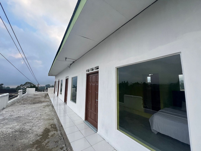 Exterior & Views 2, RedDoorz Syariah @ Jalan Dieng 4, Wonosobo