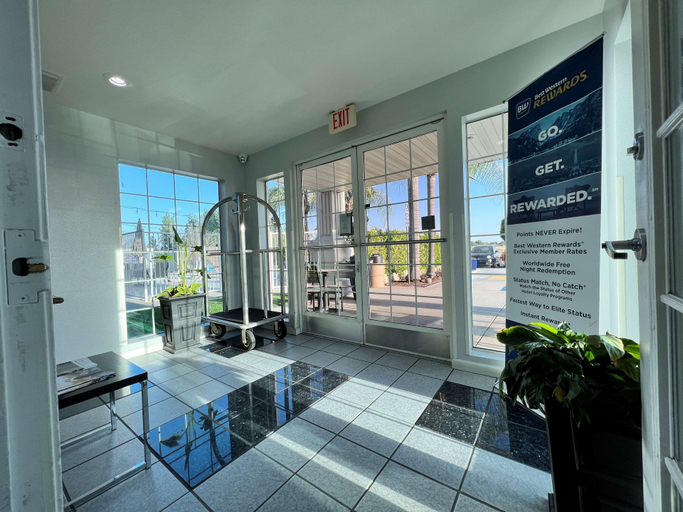 Public Area 2, Best Western Americana, Tulare