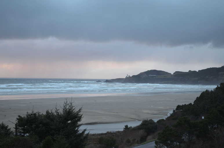 Exterior & Views 2, Best Western Plus Agate Beach Inn, Lincoln