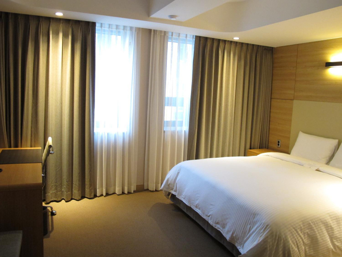 Bedroom 10