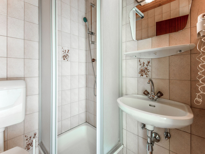 Bathroom, Holiday Home With Balcony, Zell am See