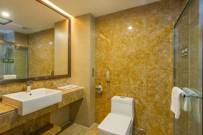 Bathroom 4, Minfeng International Hotel, Guilin