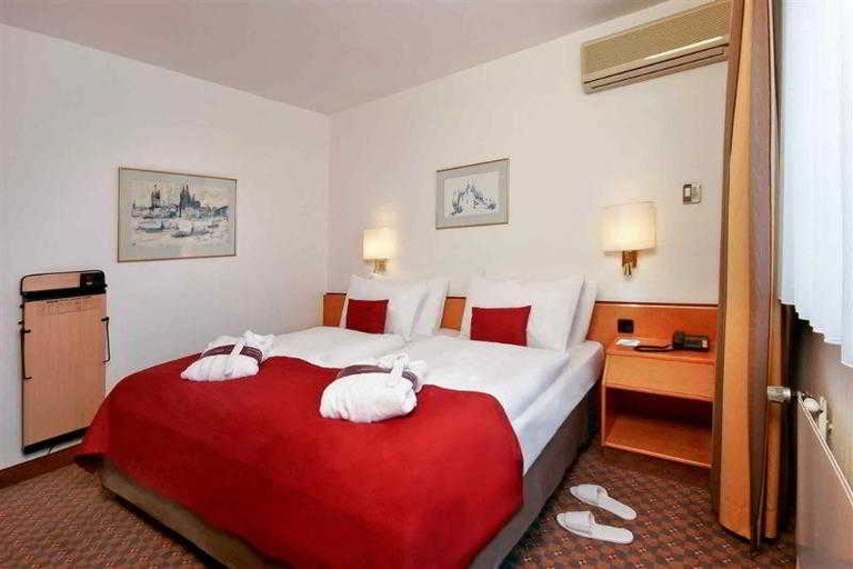 Bedroom 2, Mercure Hotel Koeln City Friesenstrasse, Köln