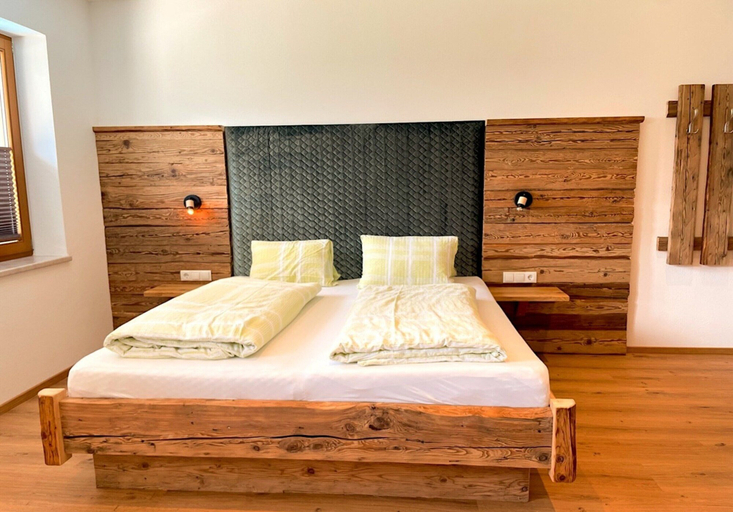 Room 2, Holiday Home in Tyrol Near Ziller River, Schwaz
