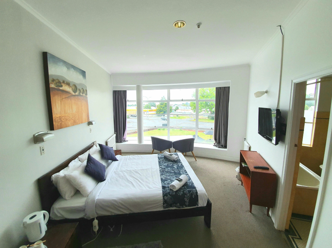 Bedroom 5, Putaruru Hotel, South Waikato