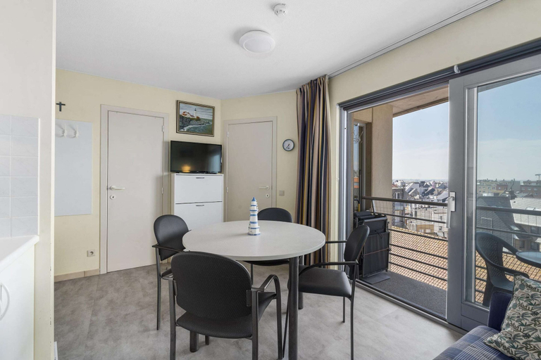 Living room 2, Spacious Studio Near Seafront, West-Vlaanderen