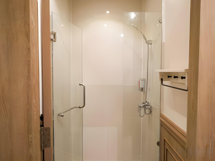 Bathroom 3, The Posh Phayathai By Benya, Ratchathewi
