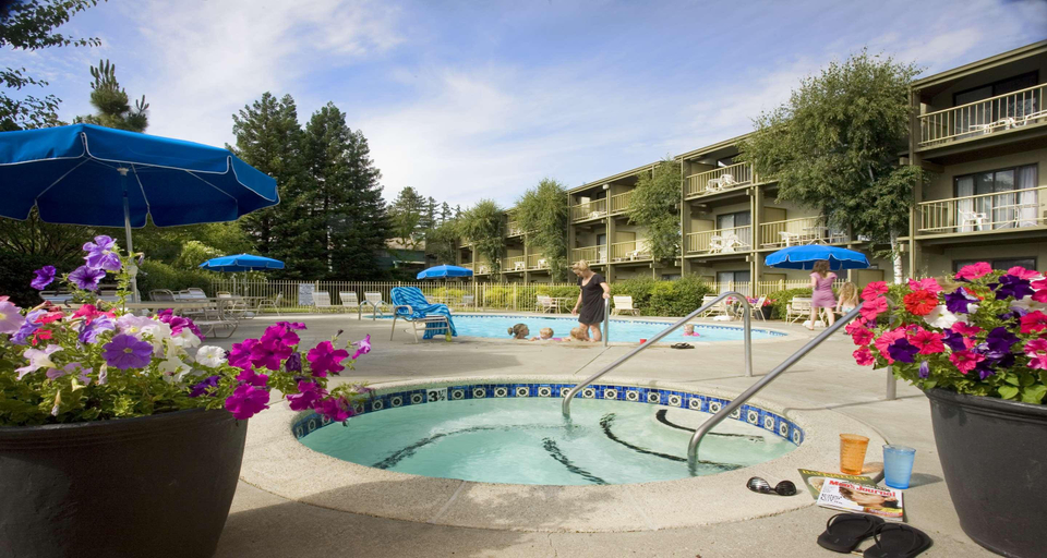 Exterior & Views 2, Best Western Plus Humboldt House Inn, Humboldt