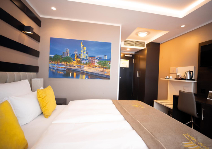 Bedroom 13