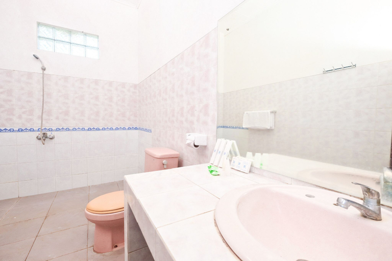 Bathroom 5, Berlian Abadi, Banyuwangi