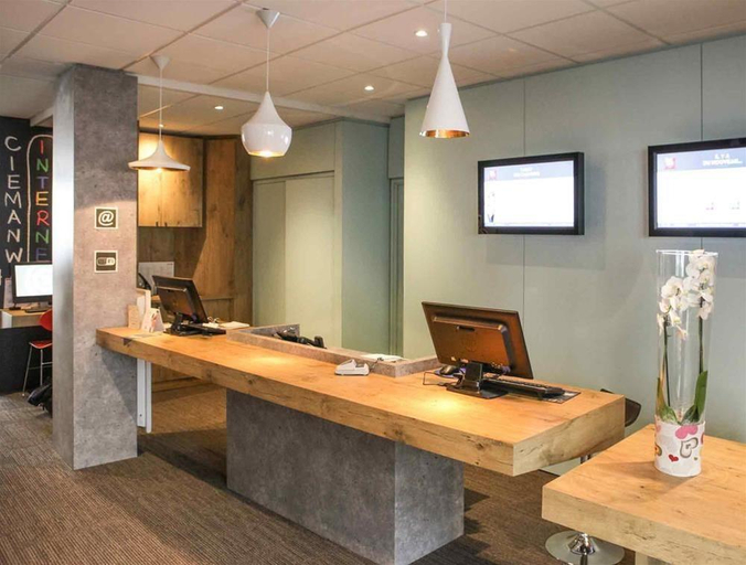 Public Area 3, ibis Granville Port de Plaisance, Manche