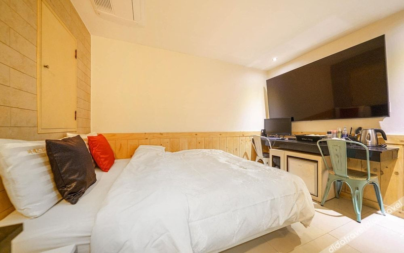 Bedroom 2, Wangsimni Palace, Seongdong