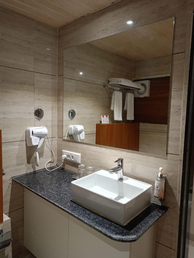 Bathroom 4, Lords Eco Inn Ambaji, Banas Kantha
