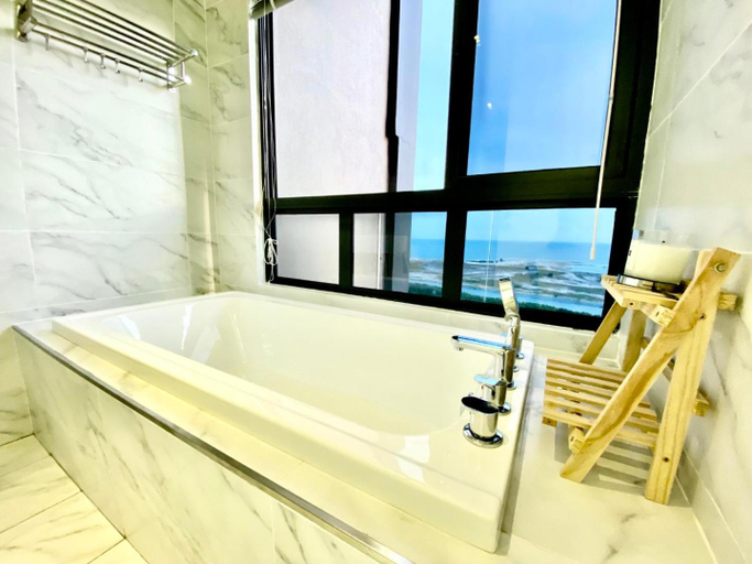 Bathroom 4, MW Imperio Residence Studio Suites with Private Bath tub, Malacca City
