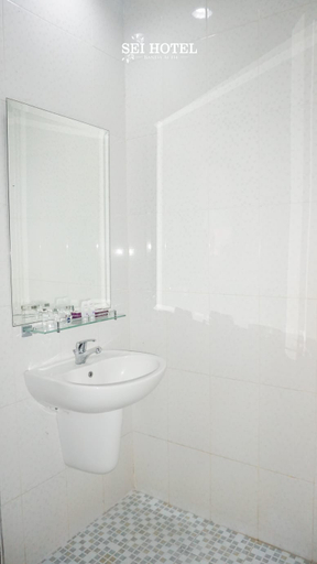 Bathroom 3, SEI Banda Aceh, Banda Aceh