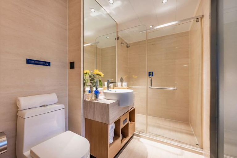 Bathroom 4, Super 8 Collection Hotel (Lanzhou Railway Station Hongxingxiang Subway Station), Lanzhou