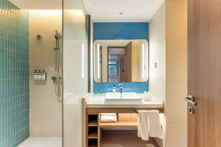 Bathroom 4, Holiday Inn Express Luoyang Longmen, Luoyang