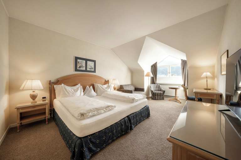Bedroom 4, Dominik Alpine City Wellness Hotel, Bolzano