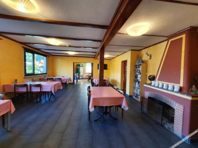 Food & Drinks 5, Lake Lodge Hostel, Interlaken