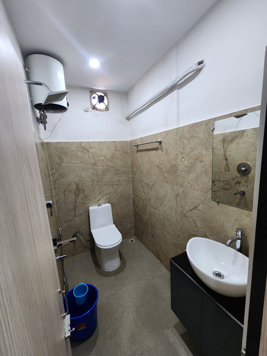 Bathroom 3, THE ROYAL CROWN, Dibrugarh